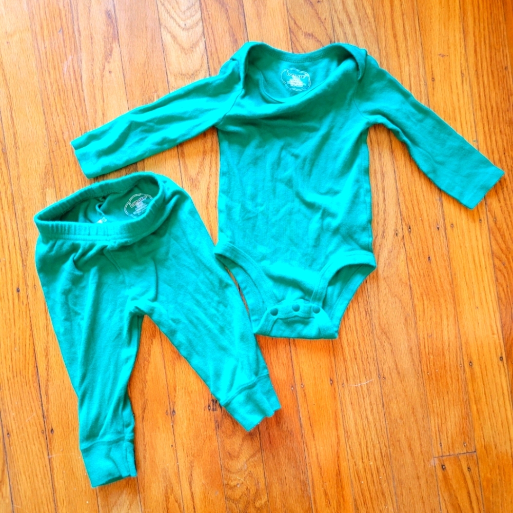 3 for $12 Lamaze 3-6m 2pc Outfit